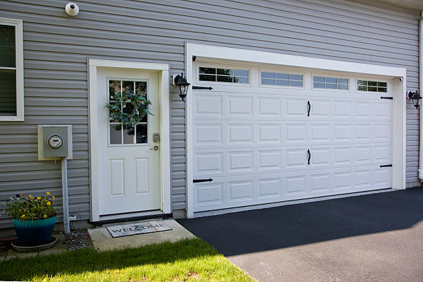 24/7 Emergency Garage Door Panel Replacement experts in Finley, WA